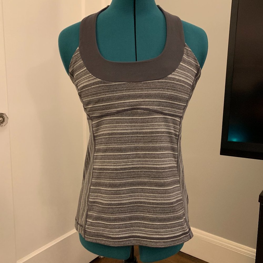 Lululemon Racer Back Grey and White Stripped tank top - Size 8